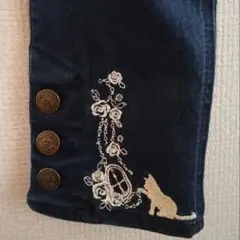 axes femme 猫刺繍デニムパギンス Sサイズのサムネイル