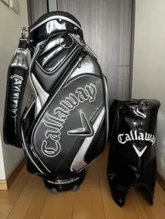 美品キャロウェイ　ド迫力大きめキャディバッグ　エナメル　9型　ブラック×シルバー