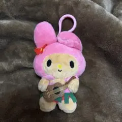 日焼けマイメロ　ぬいぐるみ マスコット ウクレレ　ハワイ