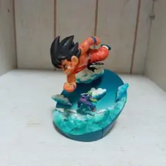 ドラゴンボールカプセル　ボーナスパーツ完成品　孫悟空VSピッコロ大魔王