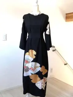 黒留袖リメイク　花柄ロングワンピース 130㎝のサムネイル