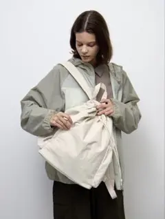 GU　ソフトナイロンバックパック　リュック　韓国風ファッションのサムネイル