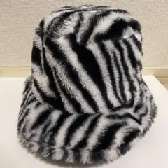 大人気‼️ファー バケットハット 白黒ストライプ