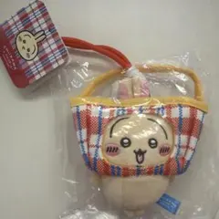 ちいかわ 香港紅白藍バッグ マスコット うさぎ 香港限定