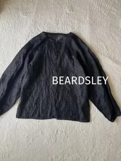 【未使用に近い】ビアズリー　花びらポンチョブラウス　ネイビー　フリーサイズ 未使用に近い】ビアズリー 花びらポンチョブラウス ネイビー