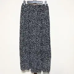 ヒョウ柄プリーツモノトーンロングスカート