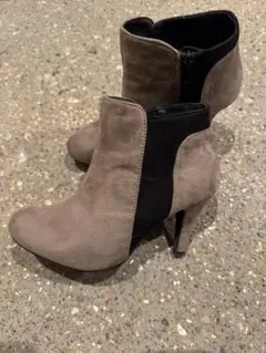 グレー ブラック スエード ブーティ M