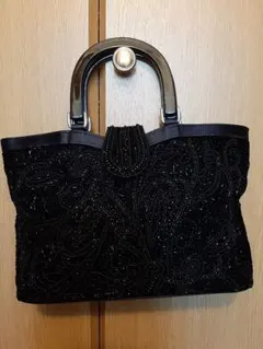 Item thumbnail for item 2aa57918-a533-40a1-a984-77cac9a993e7