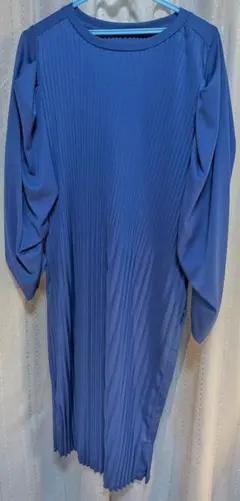 Zucca ブルー プリーツデザイン ロングワンピース