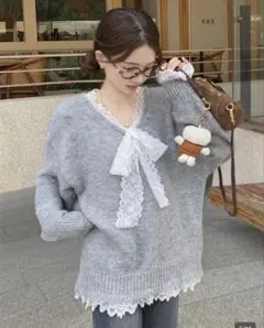 リボン付きグレーオーバーサイズニット