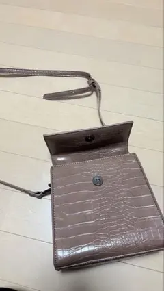 ブラウン クロコダイル風ショルダーバッグ