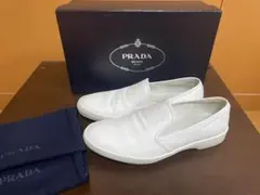 PRADA プラダ レザー スリッポン スニーカー ホワイト中古品のサムネイル