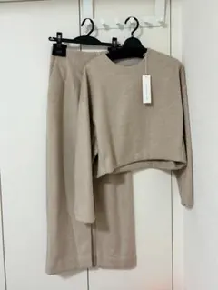 24AW新品タグ付✨STUNNING LUREスタニングルアー上下2点ベージュ☆