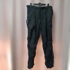 シャカシャカズボン 裏起毛 ブラック パンツ サイド青ライン 調整可能