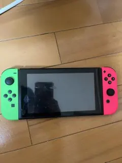 Nintendo Switch 本体 グリーンとピンクのJoy-Con