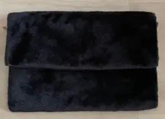 ファー　クラッチバッグ　ブラック