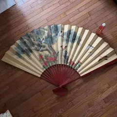 吉祥】羽春暖 孔雀図 特大壁飾り扇子 木箱入り - メルカリ