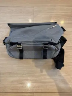 エアバギー エンボスドットロゴ オーガナイザー ショルダーバッグ