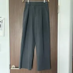 グレー ワイドパンツ バックポケット付き