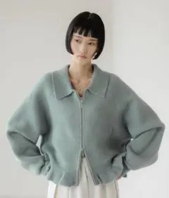 【新品】 LOWRYS FARM エリニットフリルブルゾン　グリーン