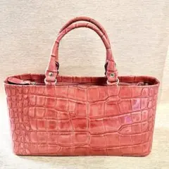 バンドバッグ 牛革 型押し ピンクレッド - メルカリ