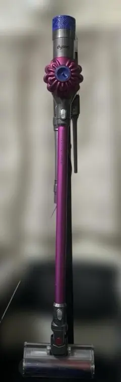 ダイソン SV07 V6 ジャンク スタンド付 バッテリー不良 ピンク ダイソン SV07 V6 ジャンク スタンド付 バッテリー不良 ピンク - メルカリ