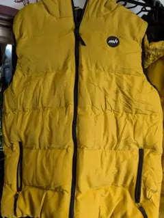 mh フード付きイエロー ダウンベスト　XL