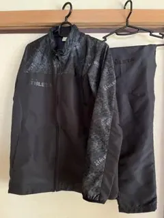 ATHLETA ウィンドブレーカー 上下セット　サイズM 美品のサムネイル