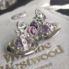 VivienneWestwood タイニーオーブピアス
