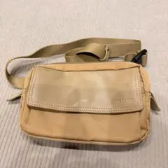 コムサイズム　サコッシュのサムネイル