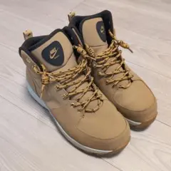 NIKE MANOA ベージュ スニーカー メンズのサムネイル