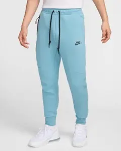 Nike ライトブルー ジョガーパンツ テックフリース水色