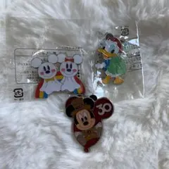 ディズニー　ピンバッジ 3点セット
