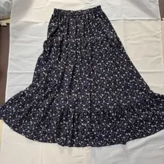 ネイビー花柄フレアロングティアードスカート