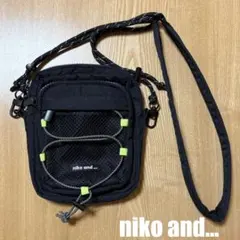 niko and... ニコアンド WEB限定 スクエアお財布ショルダーバッグ
