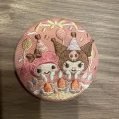 サンリオキャラクター クロミ＆マイメロディ 刺繍缶バッチ　サンリオ