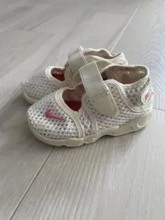 ナイキ Nike メッシュベビーサンダル 12㎝　ホワイトピンク