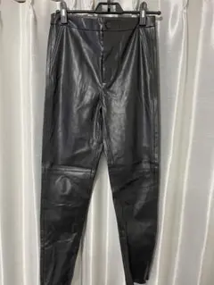 ZARA ブラック レザー風パンツ M