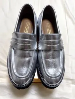 【美品】Daniella&GEMMA レイン対応スタッズローファー　36