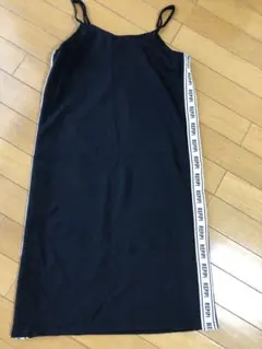 レピピ　ブラックワンピース S