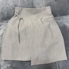 【値下】SNIDEL ラップショートパンツ グレーのサムネイル
