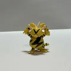 ☆希少　初期ポケモンモンコレ エレブー☆