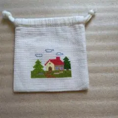 ミニ巾着袋　刺繍入り　ハンドメイド(裏地つき）