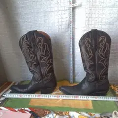 黒い刺繍入りウエスタンブーツ モンタナ サイズ不明 スレ多い