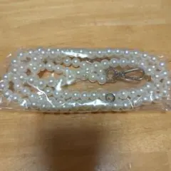 ネックストラップ　パール　スマホショルダー
