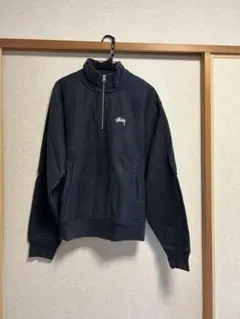 Stussy ブラックハーフジップスウェット