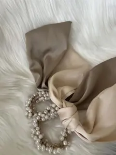 ビジュー ヘアゴム パール リボン シュシュ ヘアアクセサリー サテン ベージュ