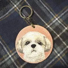 シーズー　犬　いぬ　刺繍　ワッペン　キーホルダー　EMJOUR 美品　未使用