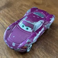 トミカ　カーズ　ホリー・シフトウェル