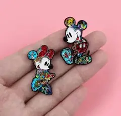 ミッキー　ミニー　ピンバッジ　２つセット